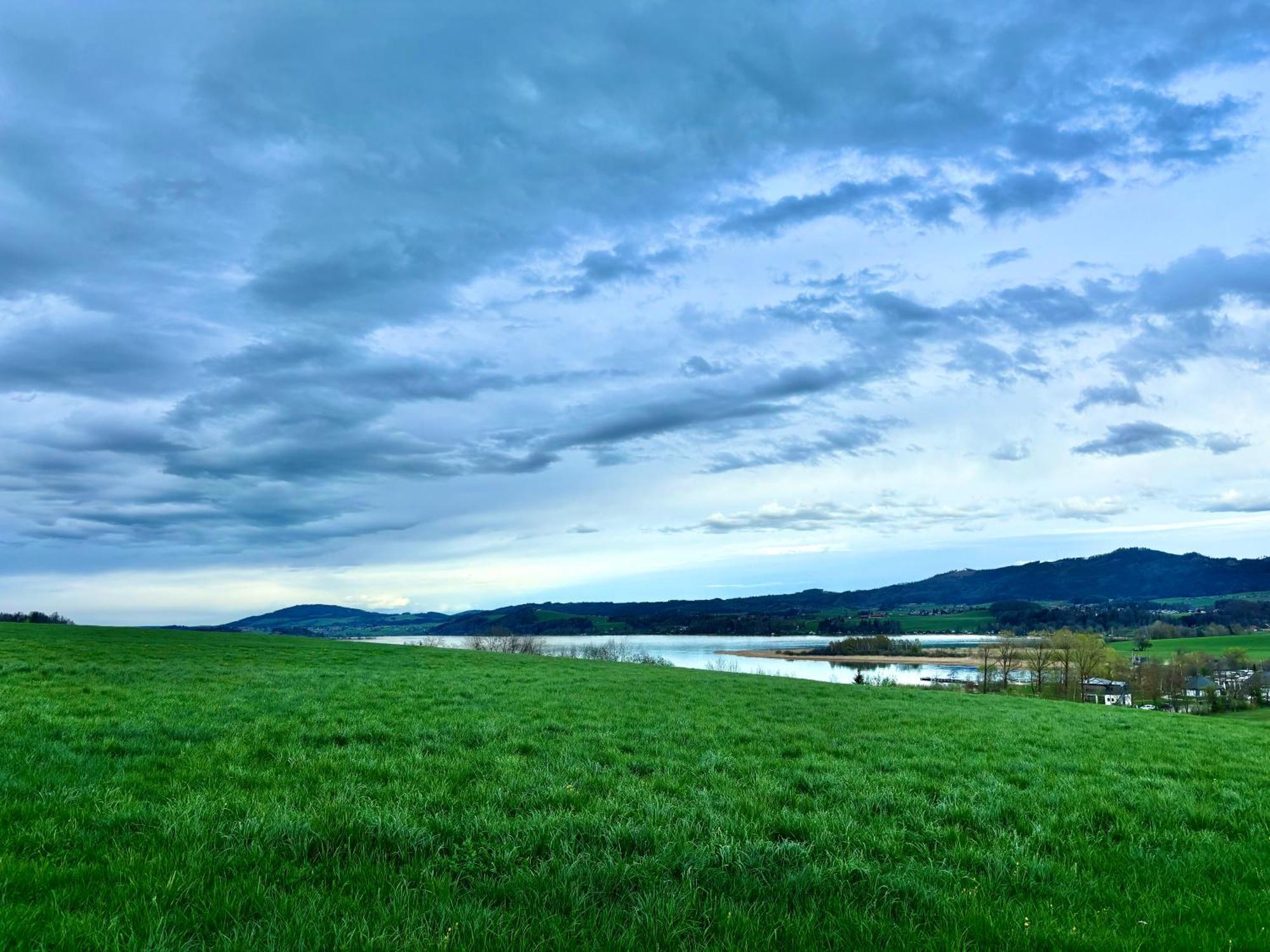 Gaesthaus "Seeblick" Seekirchen am Wallersee Exterior photo