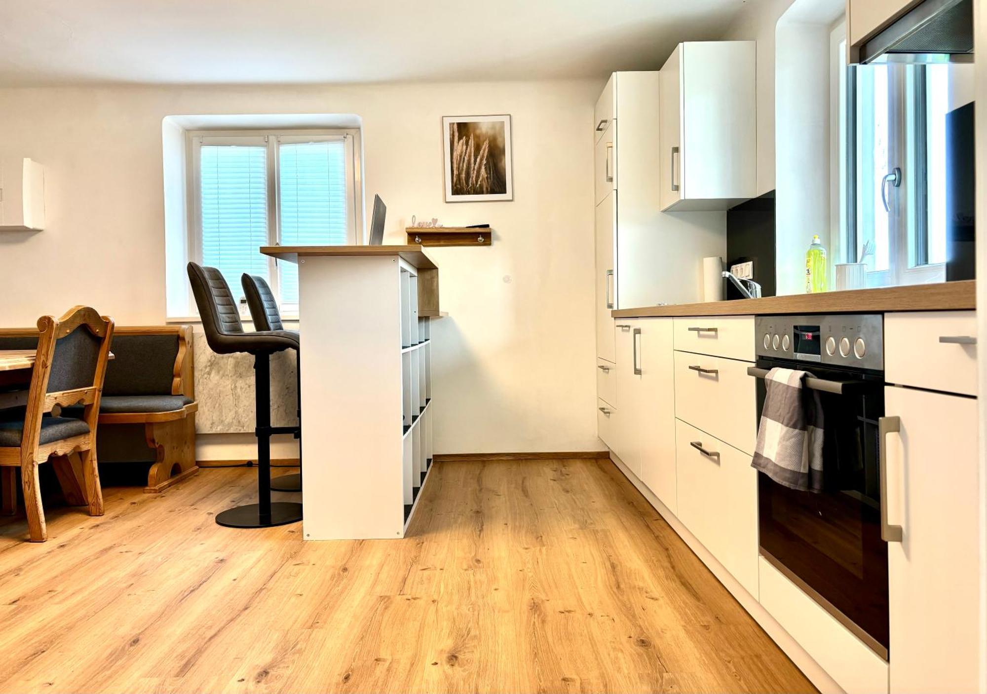Gaesthaus "Seeblick" Seekirchen am Wallersee Room photo