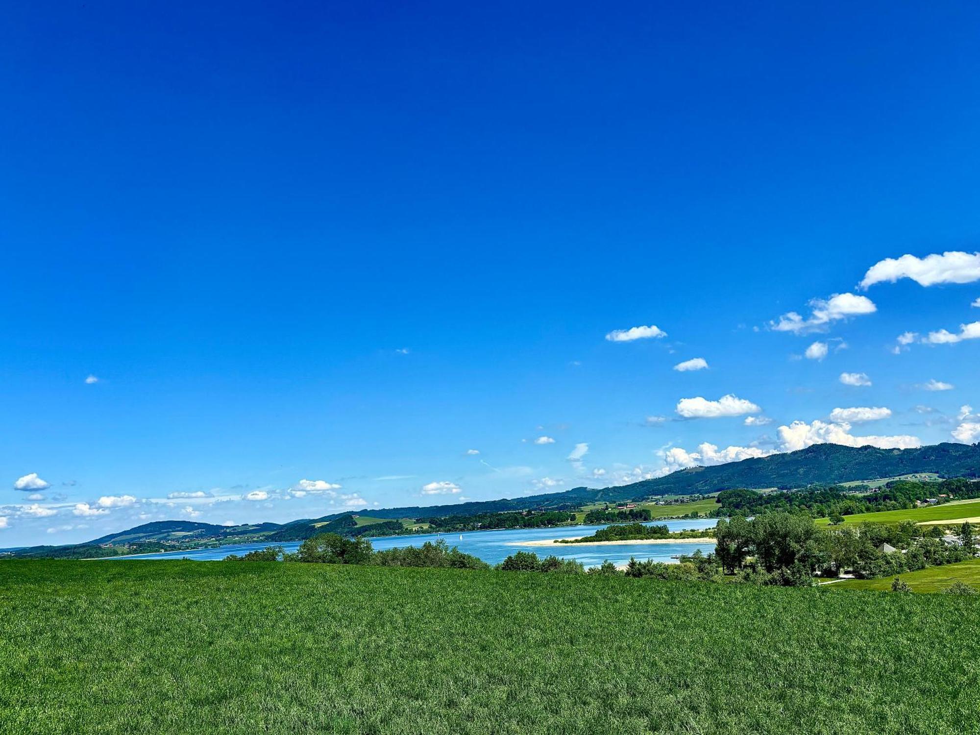 Gaesthaus "Seeblick" Seekirchen am Wallersee Exterior photo